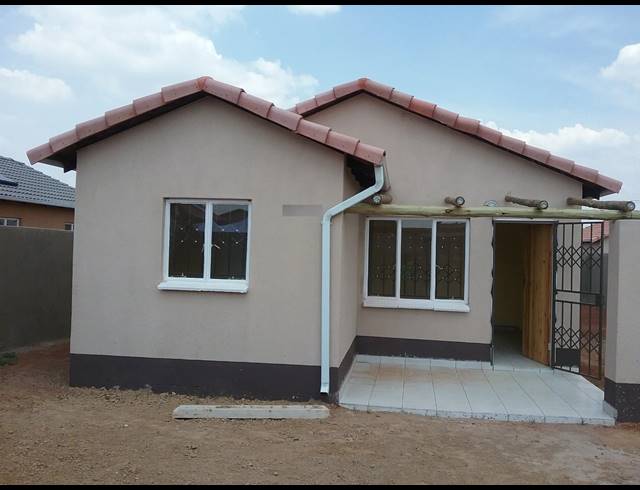 3 BEDROOM HOUSE TO LET IN PROTEA GLEN
